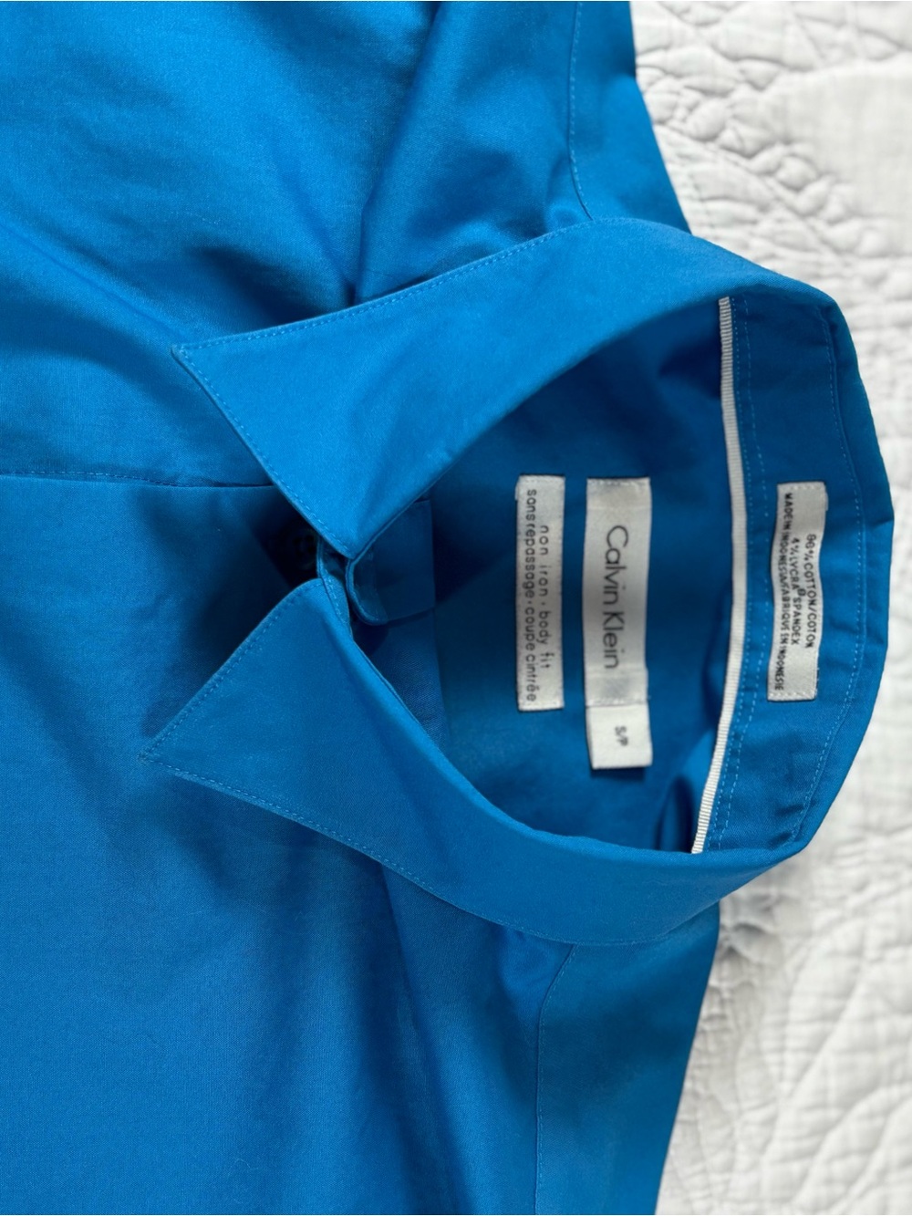 Calvin Klein Men’s Vibrant Turquoise-Blue Dress Shirt